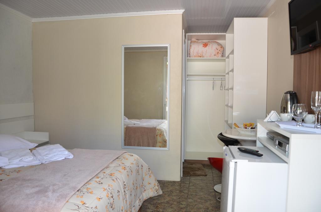 Casa de hóspedes Anjo Gabriel *
